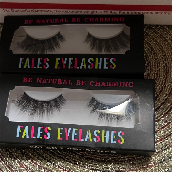 - Black - Picture 2 of 3